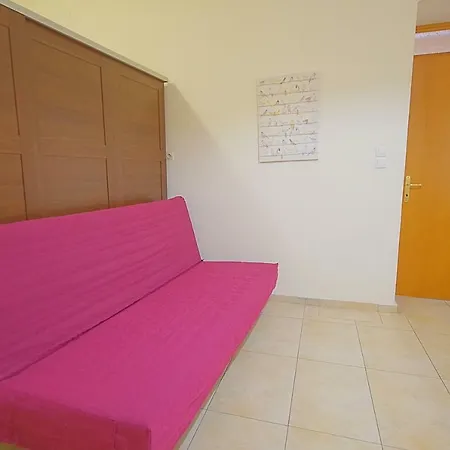 بيت للعطل Old Town House Near The