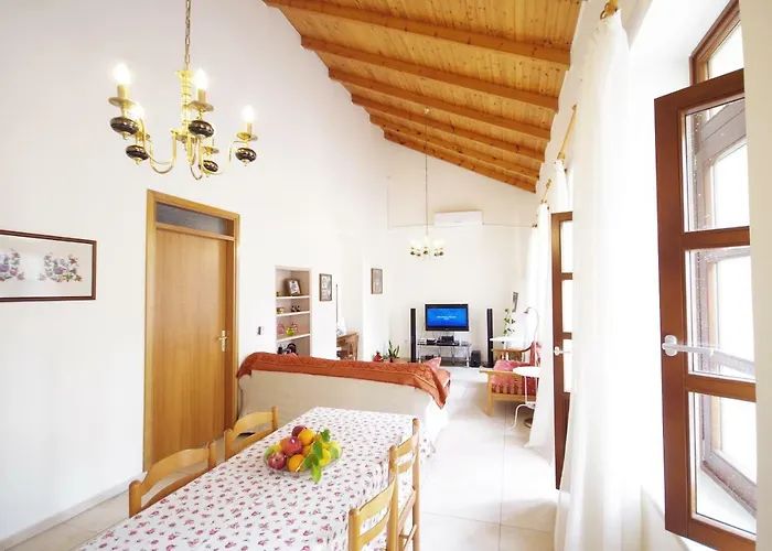 Old Town House & Office, 300mbps Wifi Ретимно